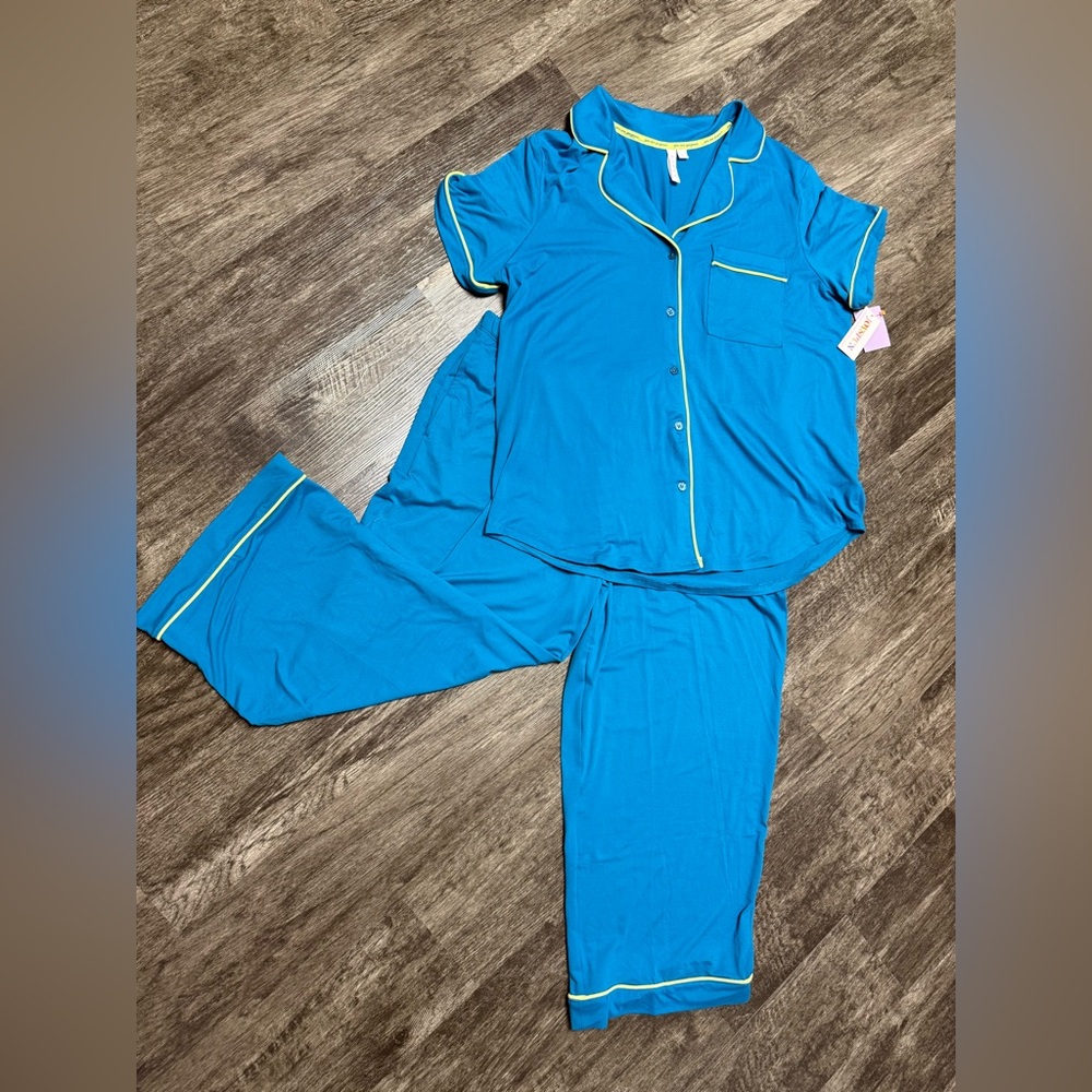 NwT JOYSPUN 2pc BUNDLE Pajamas Top BOTTOM